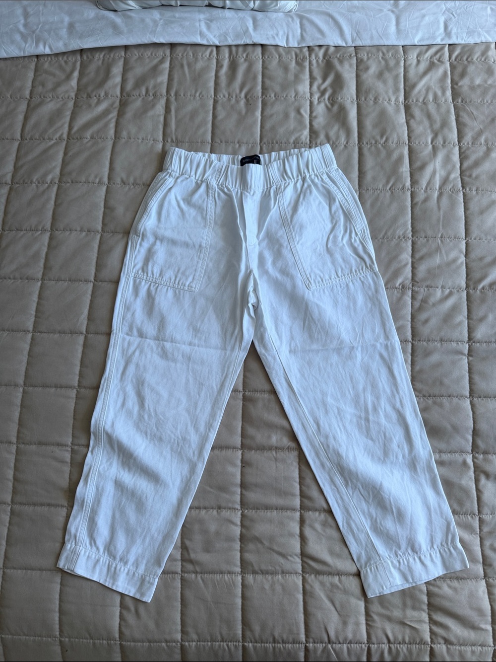 Banana Republic White Elastic-Waist Casual Joggers
